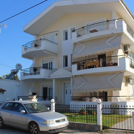 Paralia Ofriniou Gr Sunrise Apartments 3 Екстер'єр фото